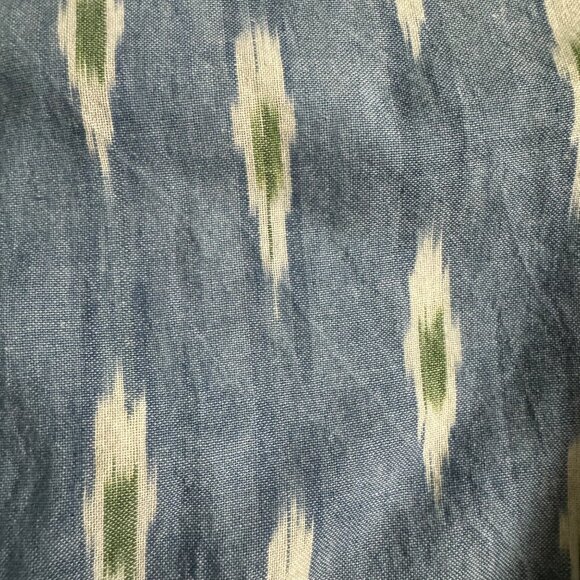 J. Crew women button down shirt sz 6/small abstract blue long sleeve 100% cotton - Picture 11 of 14